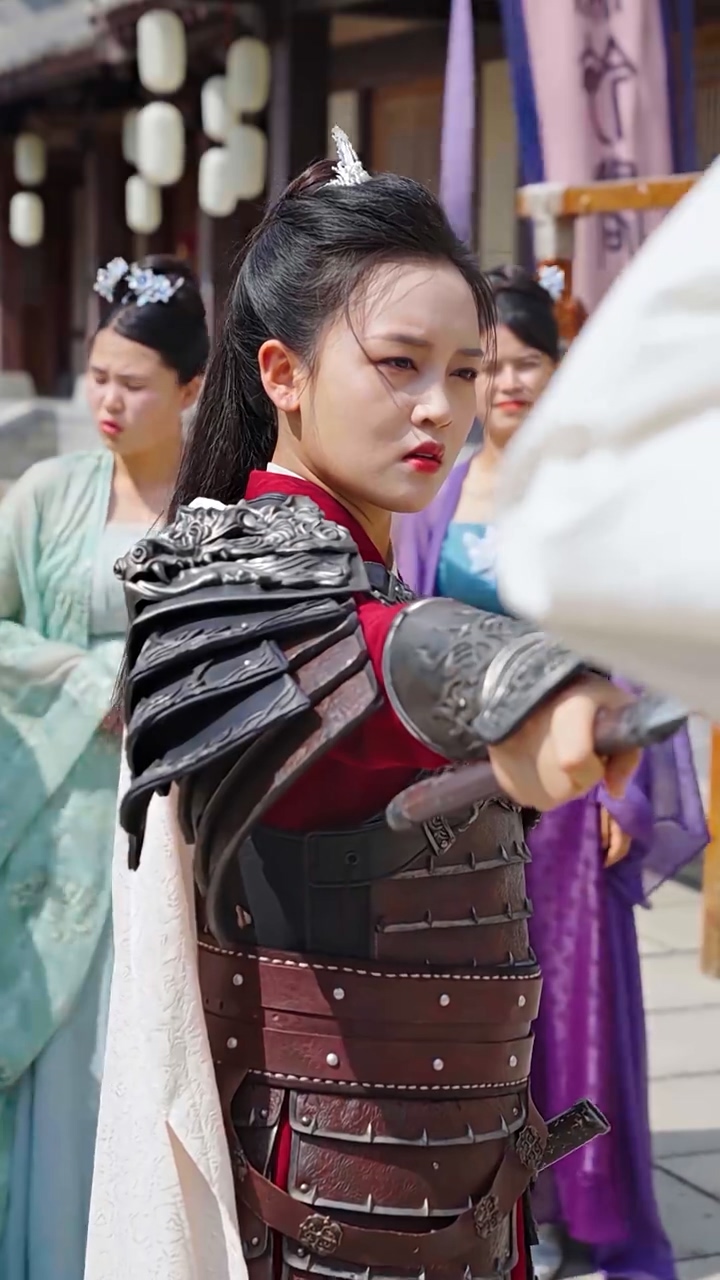 误闯女儿国海报
