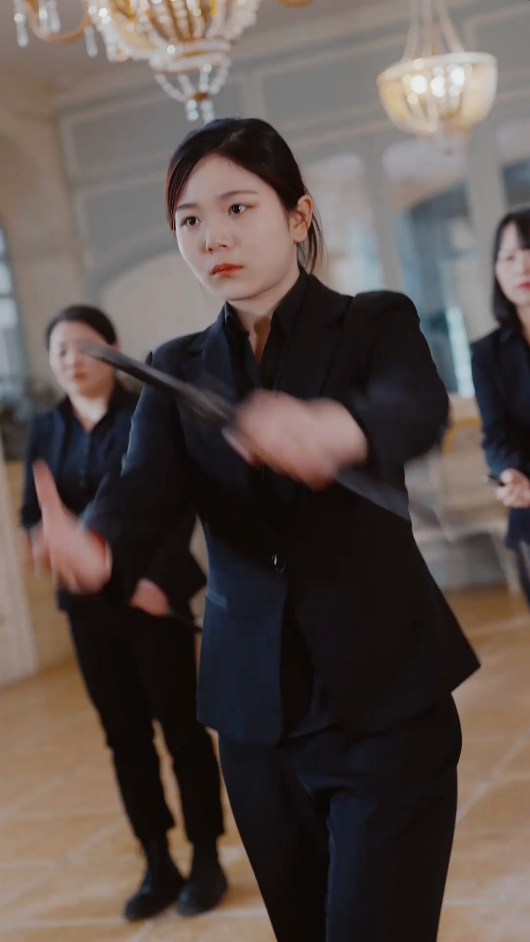 无上战尊归来海报